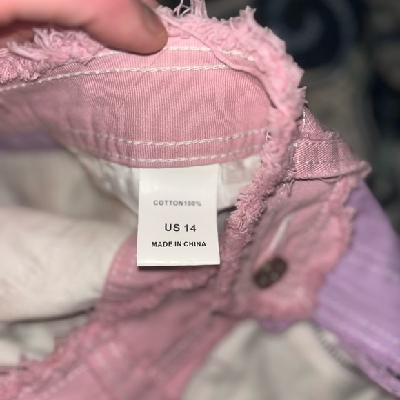 Portili Shorts - Picture 3 of 4